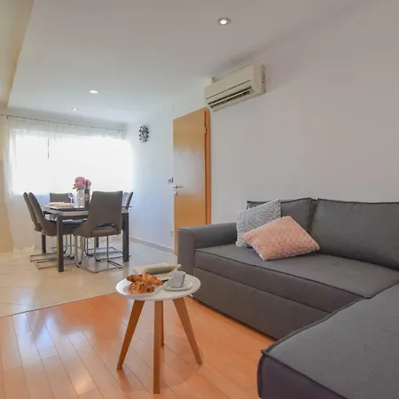 Apartment Mima *