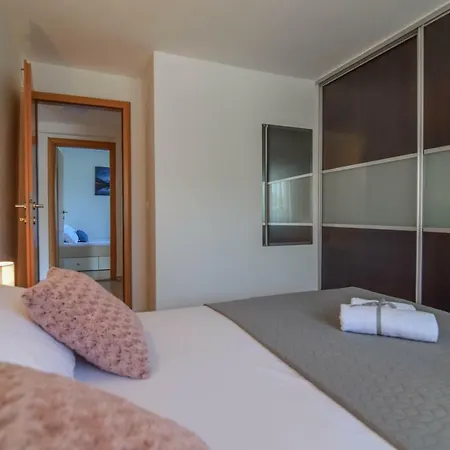Apartment Mima